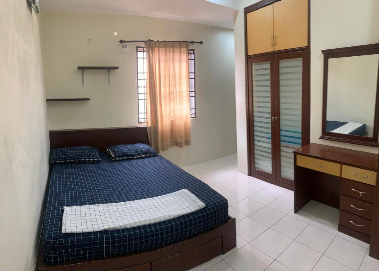 Awani Homestay Seberang Jaya Permatang Janggus Exterior photo